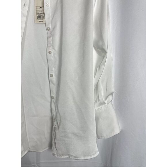 AโNewโDayโTopโNWT - Picture 6 of 12